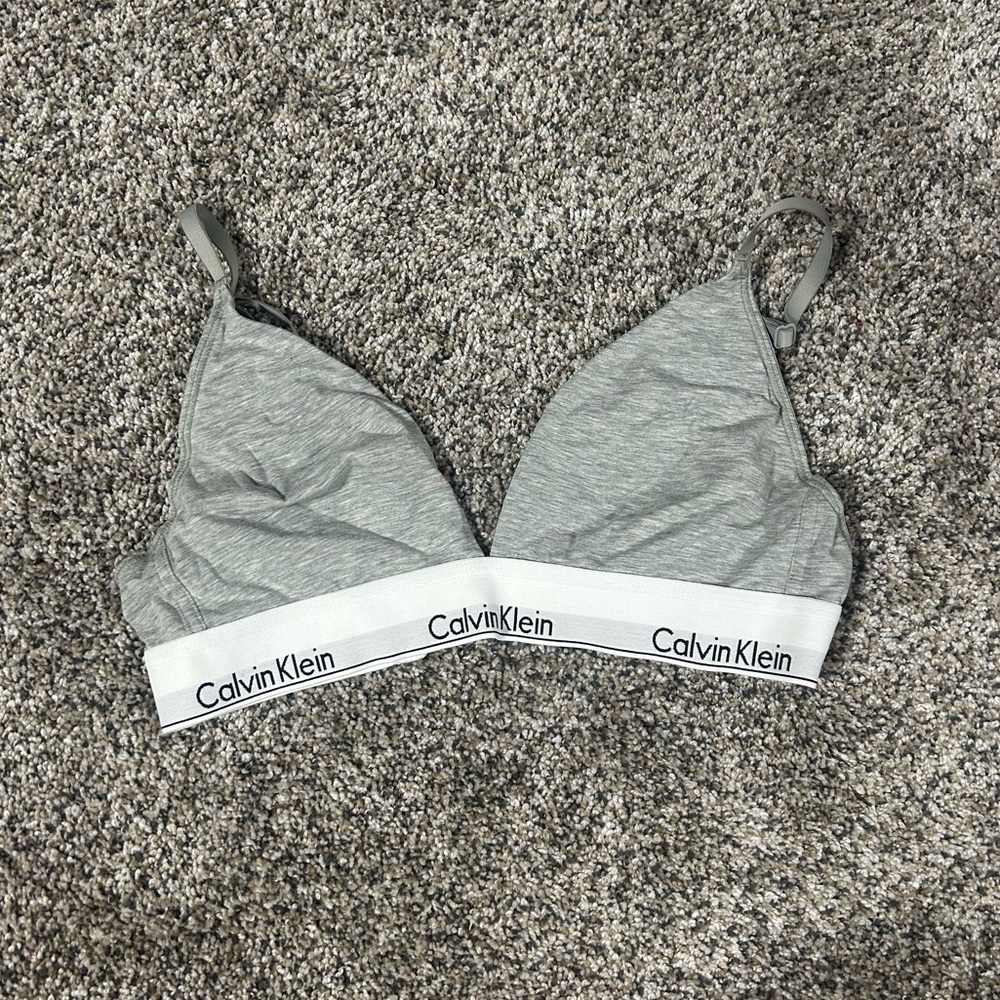 Calvin Klein Bras! - Picture 4 of 10